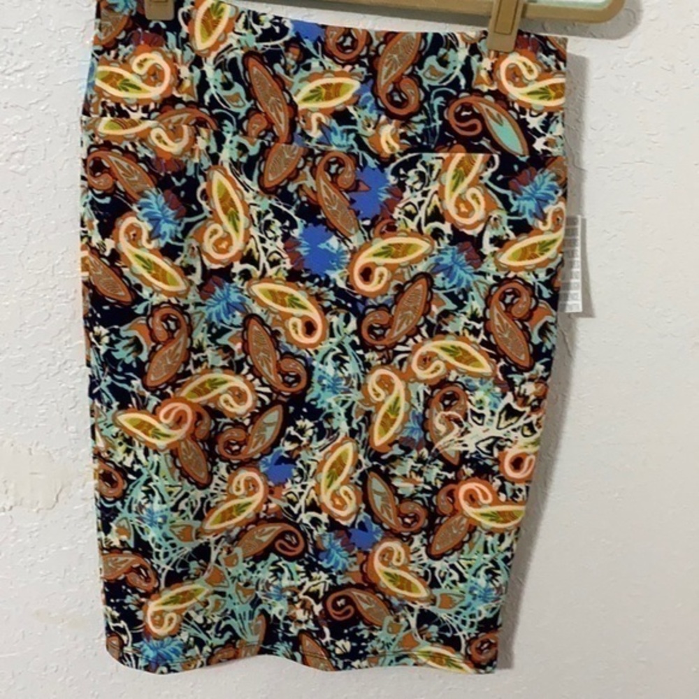 LulaRoe Cassie skirt